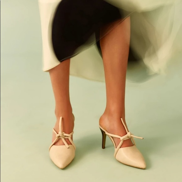 JAGGAR VALVE LEATHER HEEL NEW - Picture 4 of 6